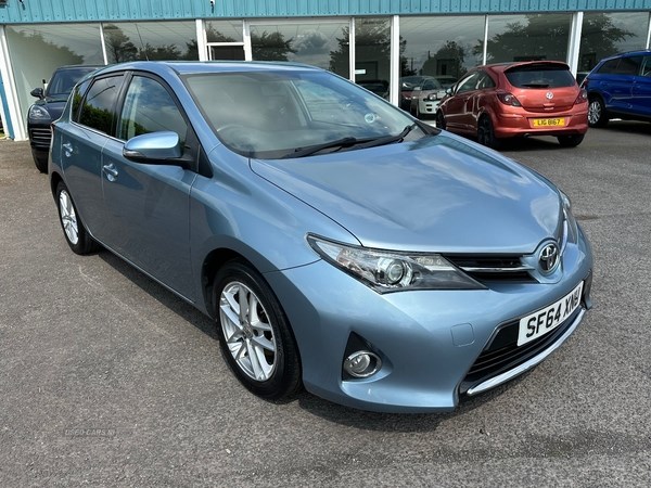 Toyota Auris Listing Image