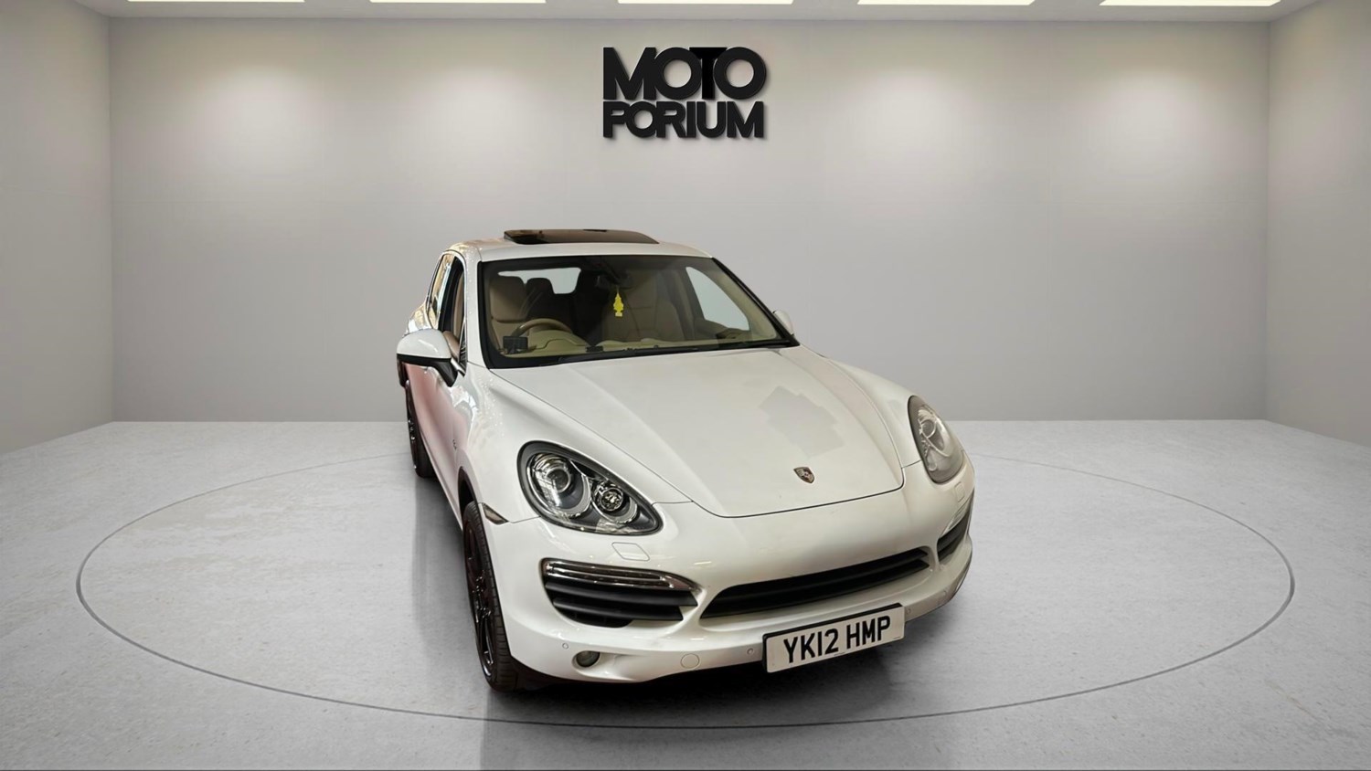 Porsche Cayenne Listing Image