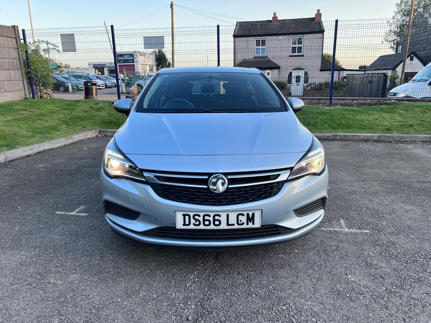 Vauxhall Astra Listing Image