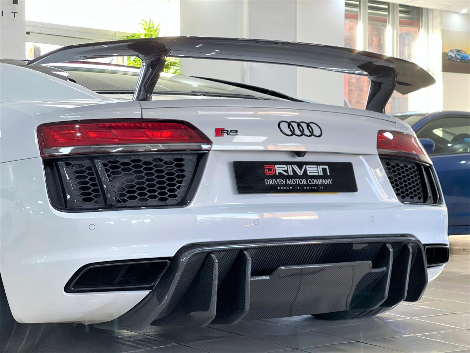 Audi R8 Listing Image