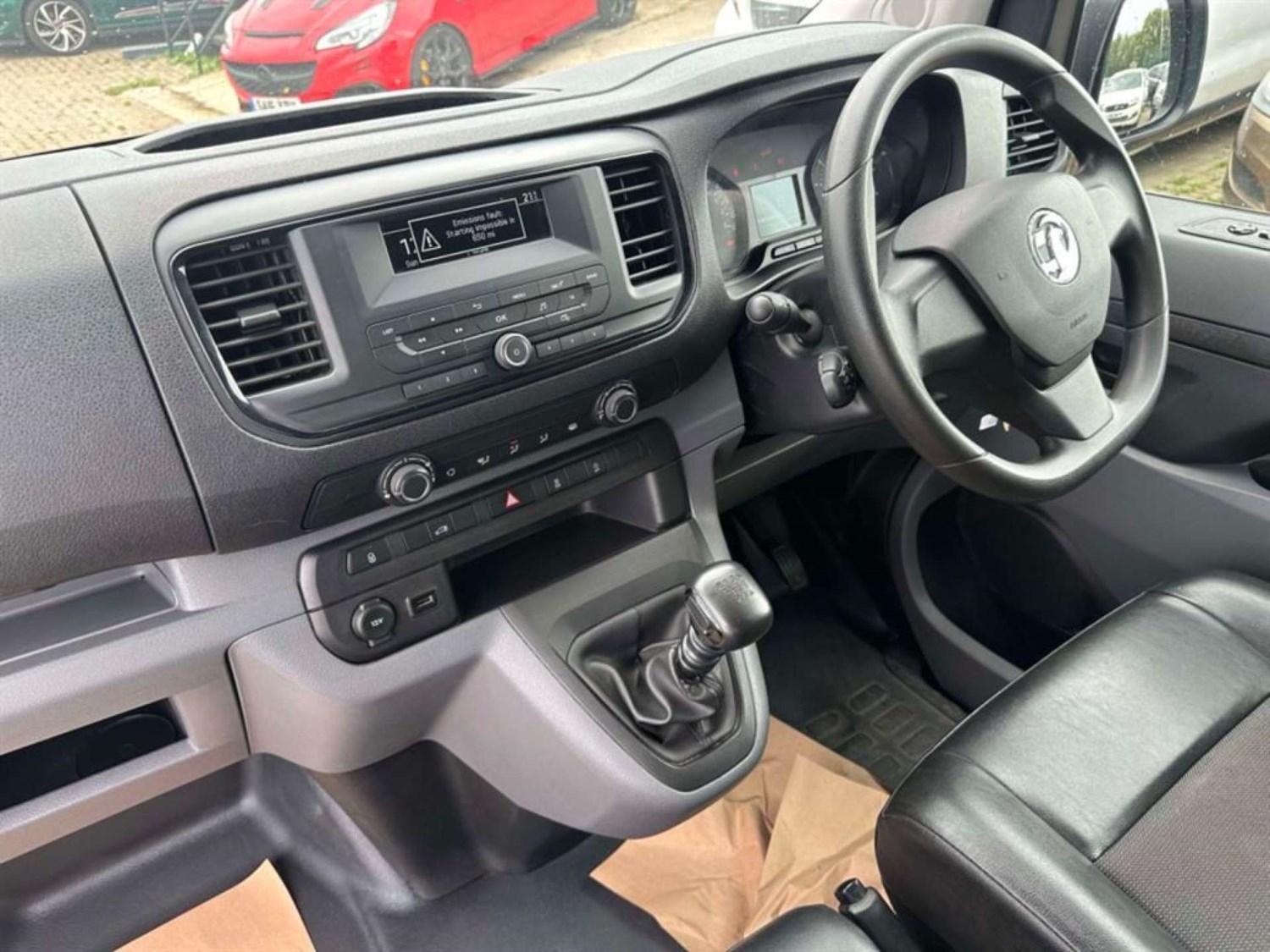 Vauxhall Vivaro Listing Image