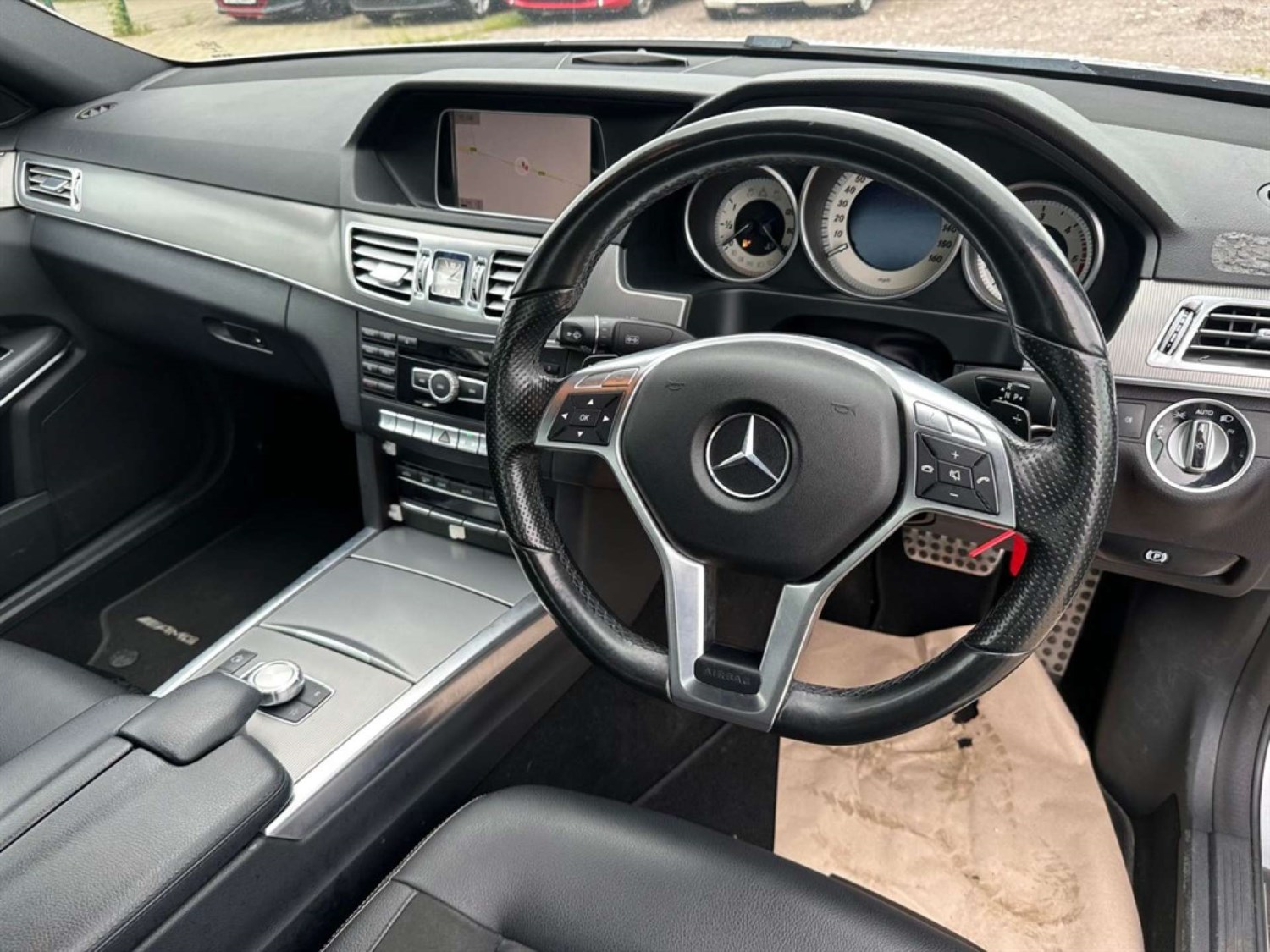 Mercedes-Benz E-Class Listing Image