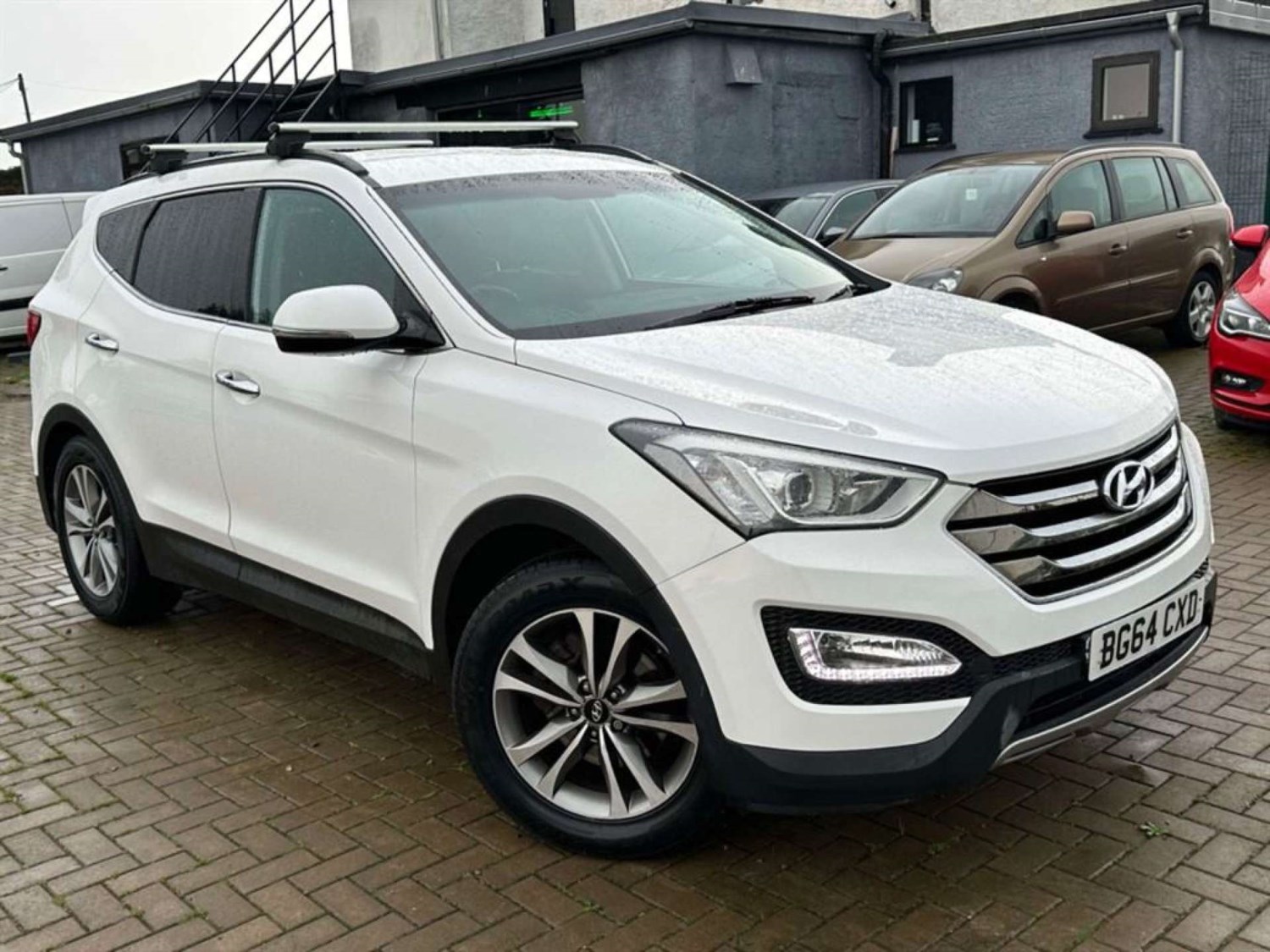 Hyundai Santa Fe Listing Image