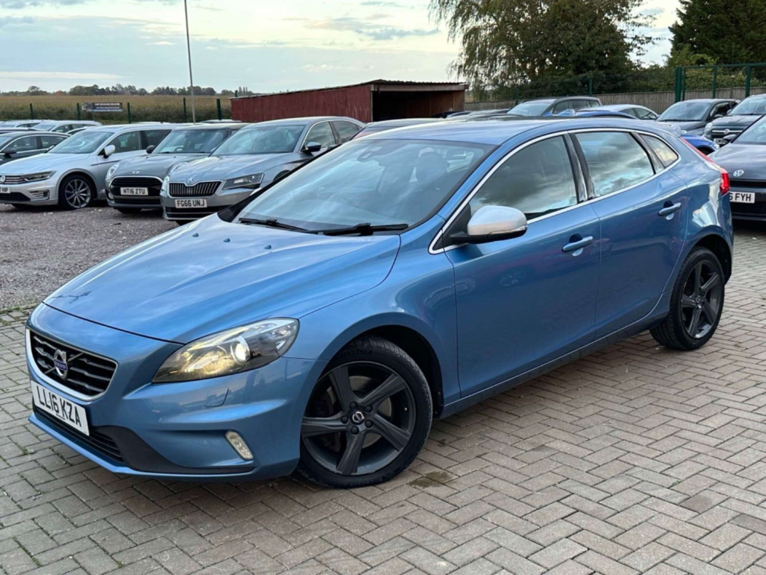 Volvo V40 Listing Image