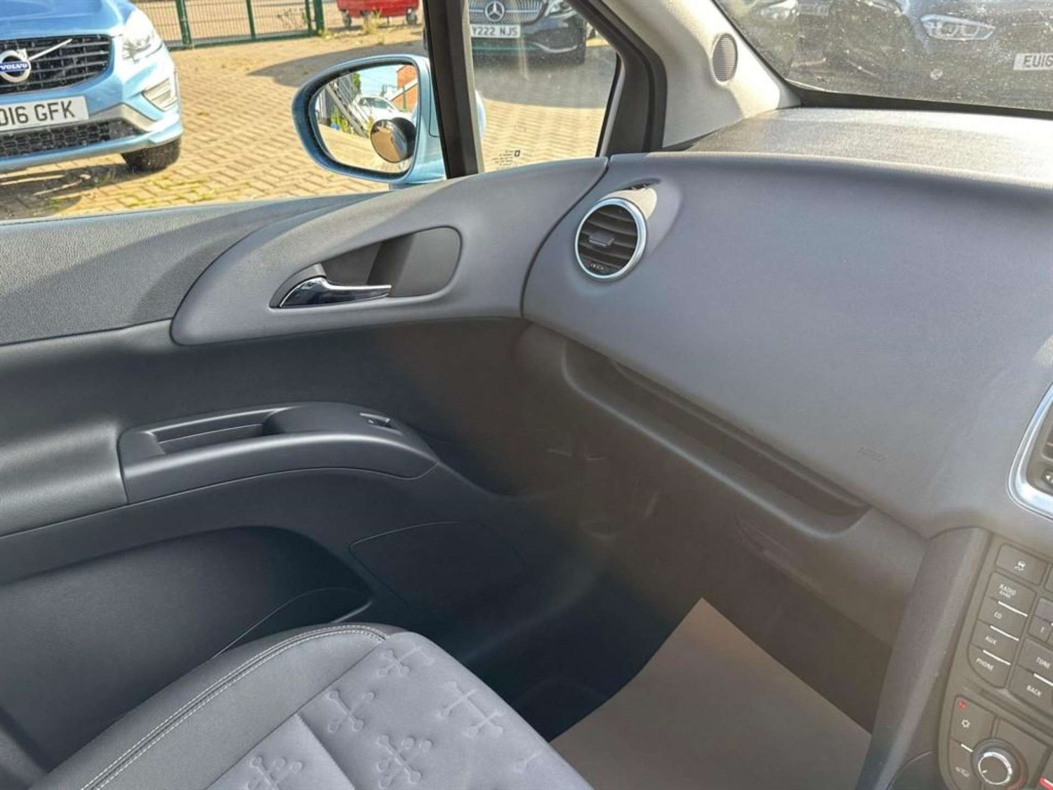 Vauxhall Meriva Listing Image