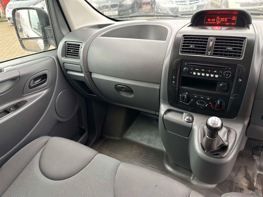 Citroen Dispatch Listing Image