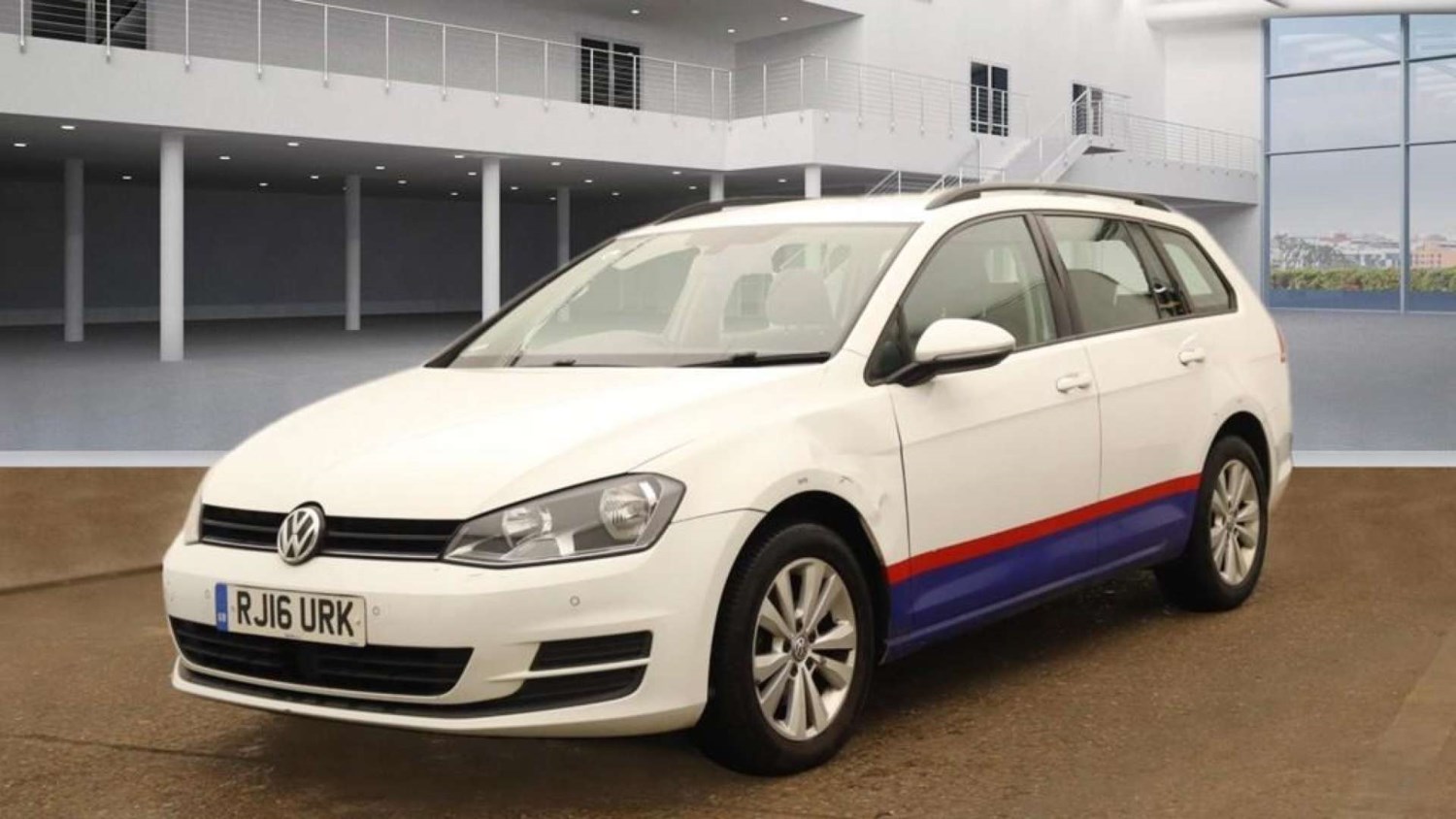 Volkswagen Golf Listing Image