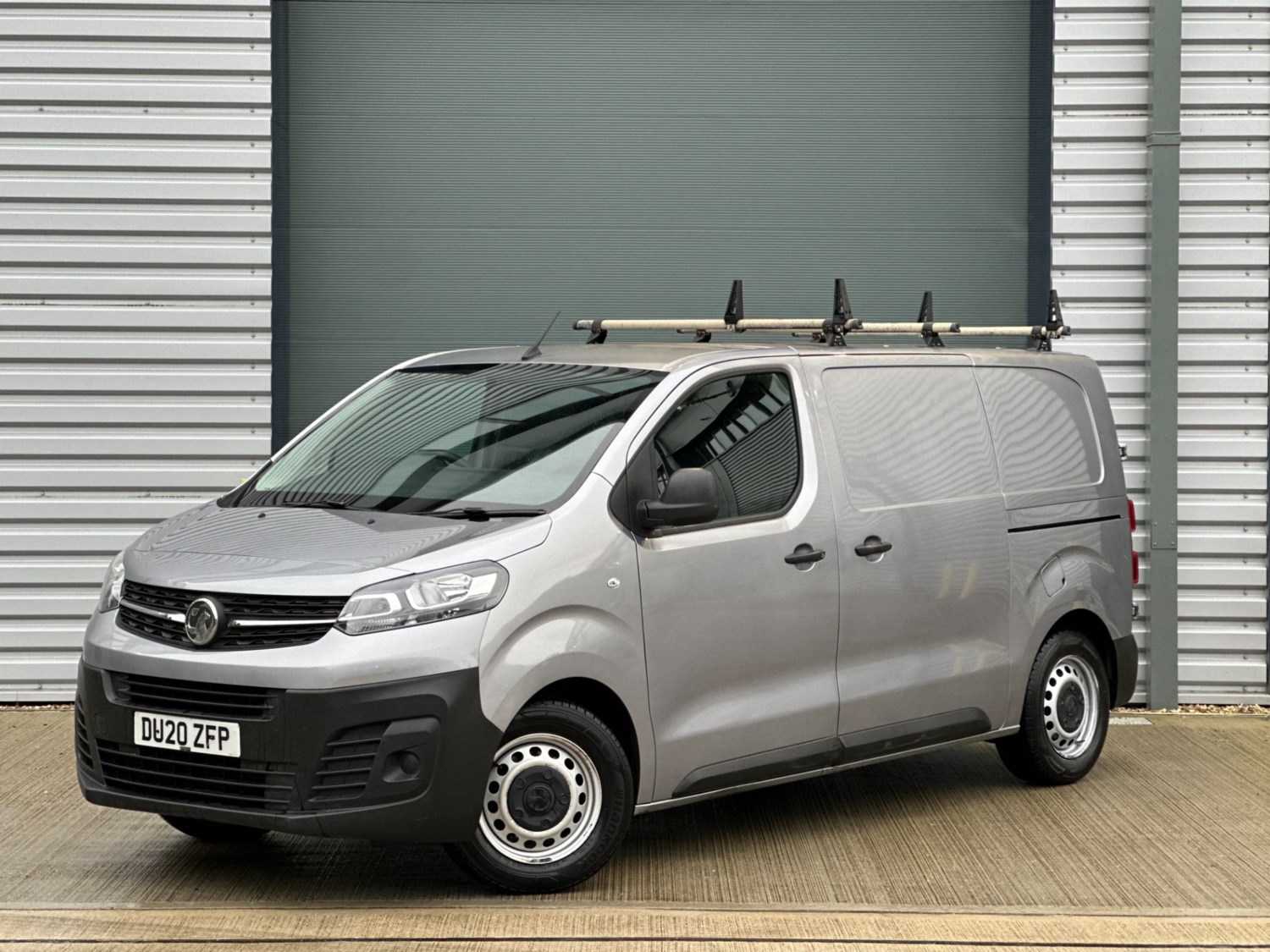 Vauxhall Vivaro Listing Image