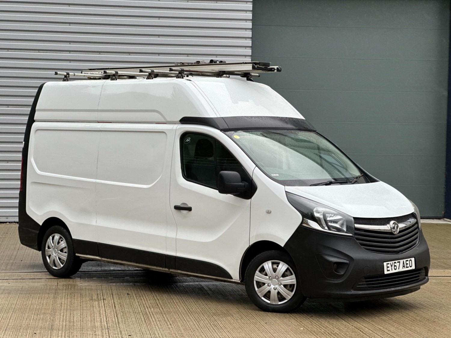 Vauxhall Vivaro Listing Image