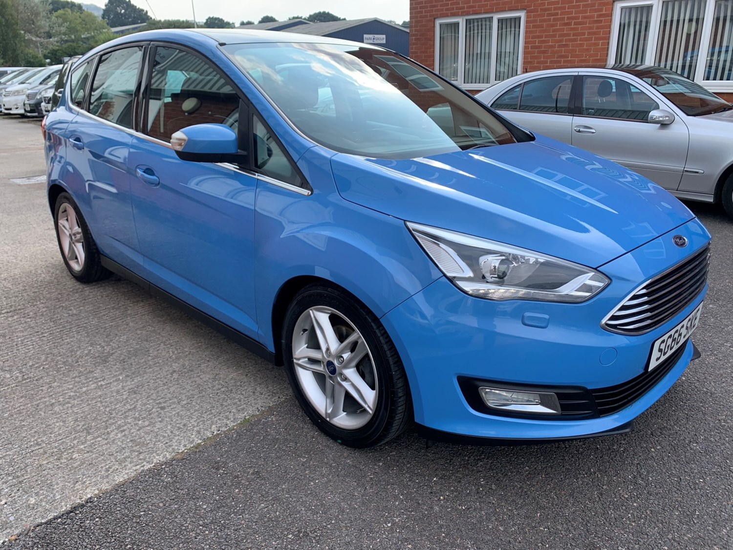 Ford C-Max Listing Image