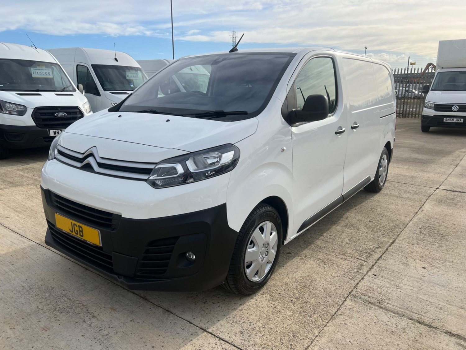 Citroen Dispatch Listing Image