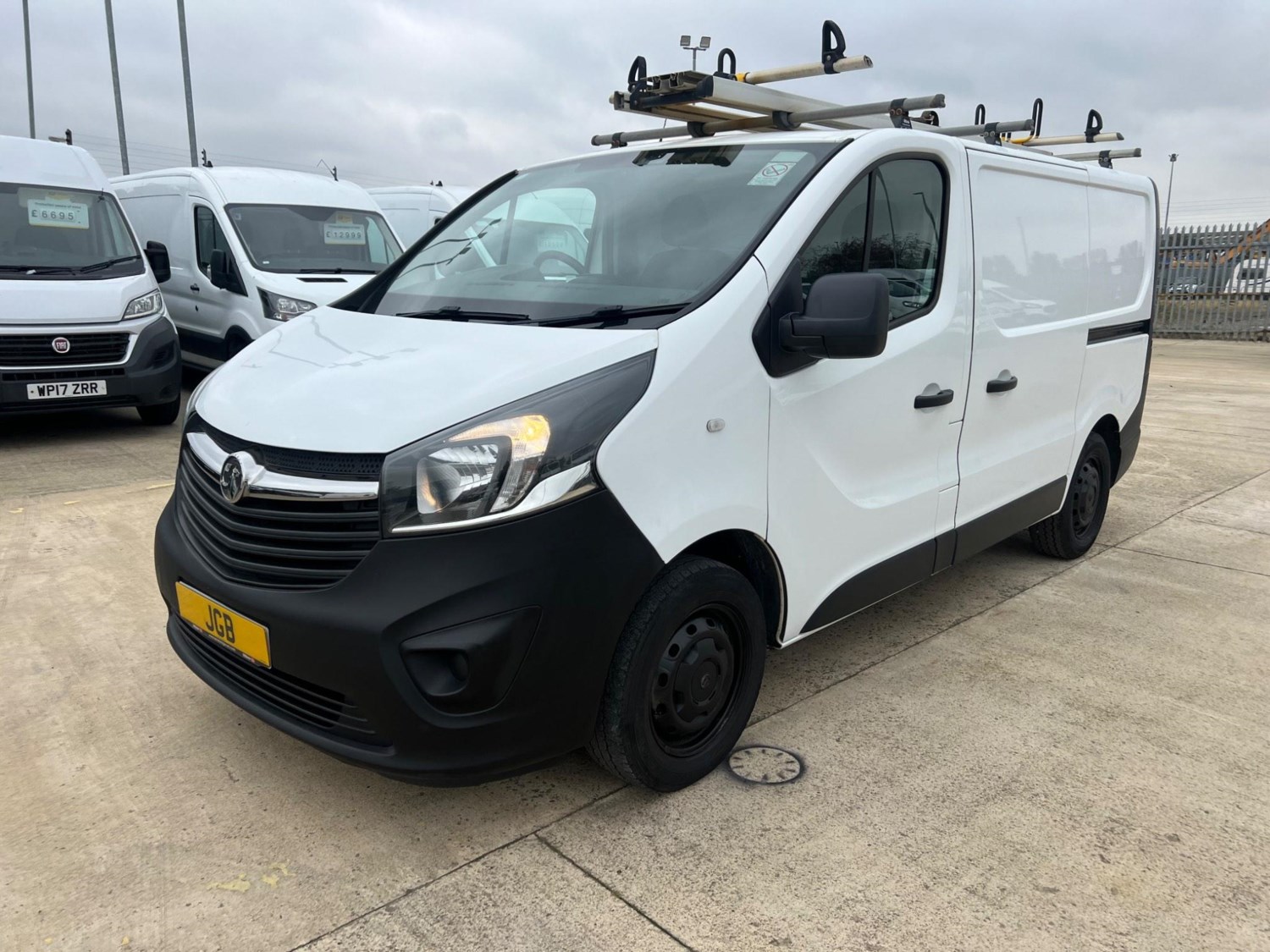 Vauxhall Vivaro Listing Image