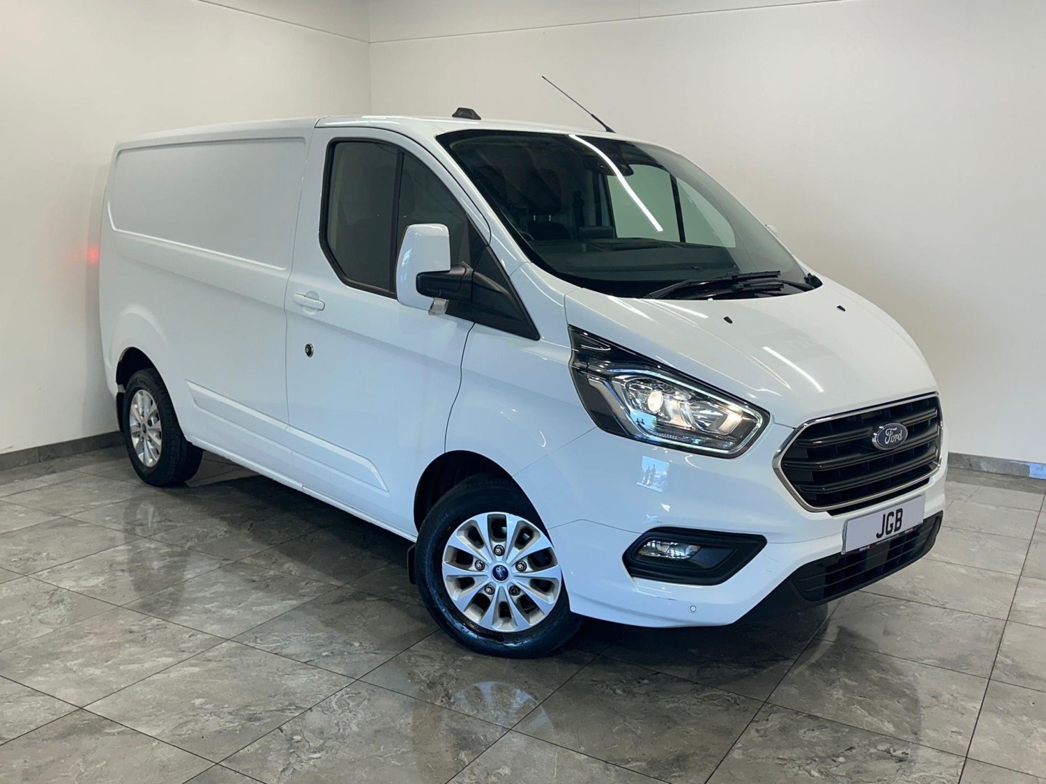 Ford Transit Custom Listing Image