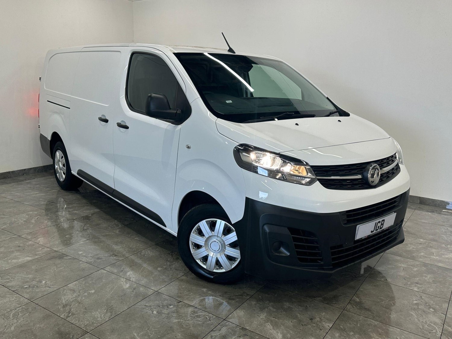 Vauxhall Vivaro Listing Image