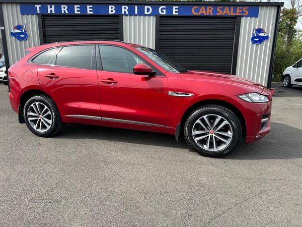 Jaguar F-PACE Listing Image