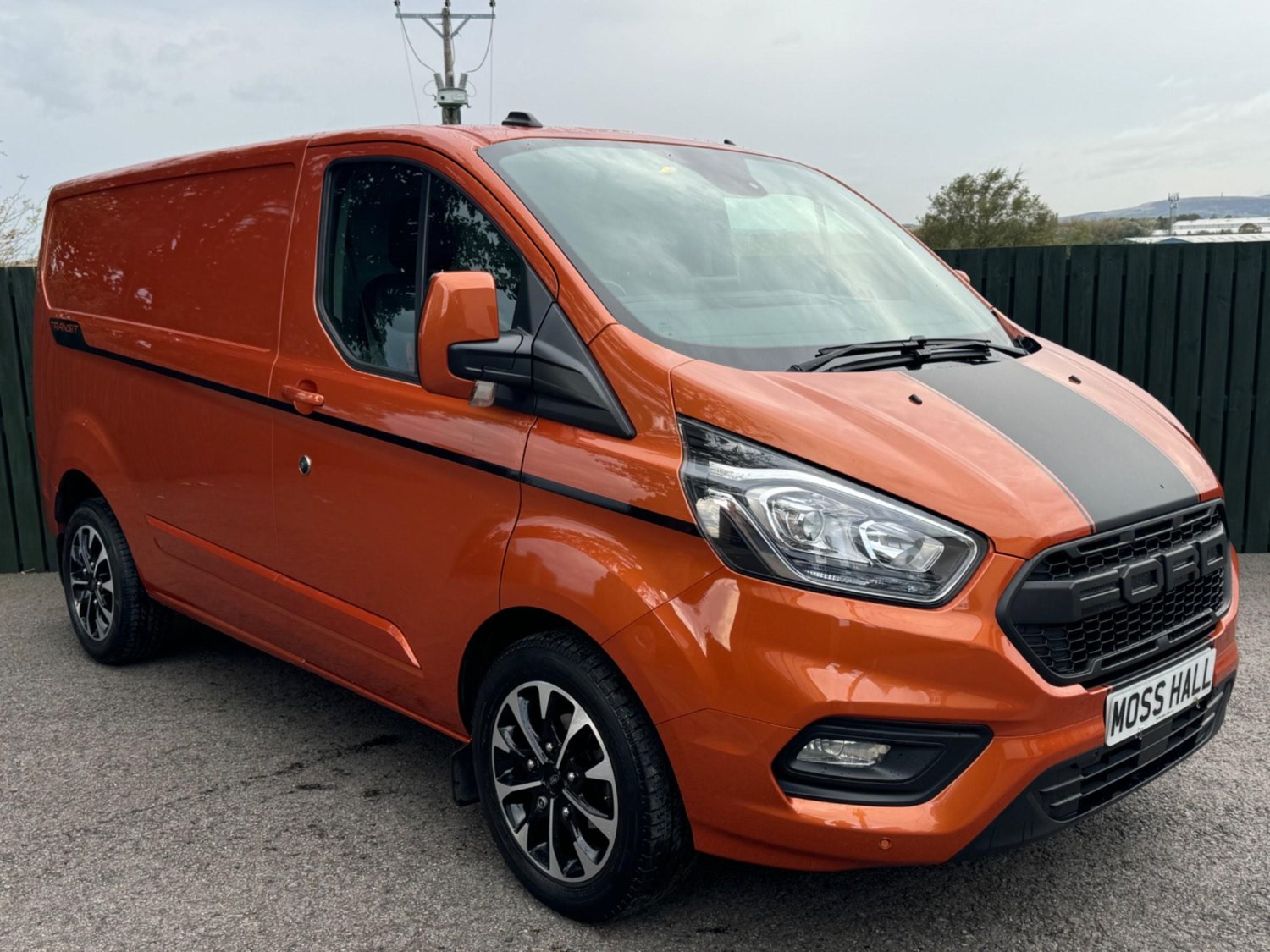 Ford Transit Custom Listing Image