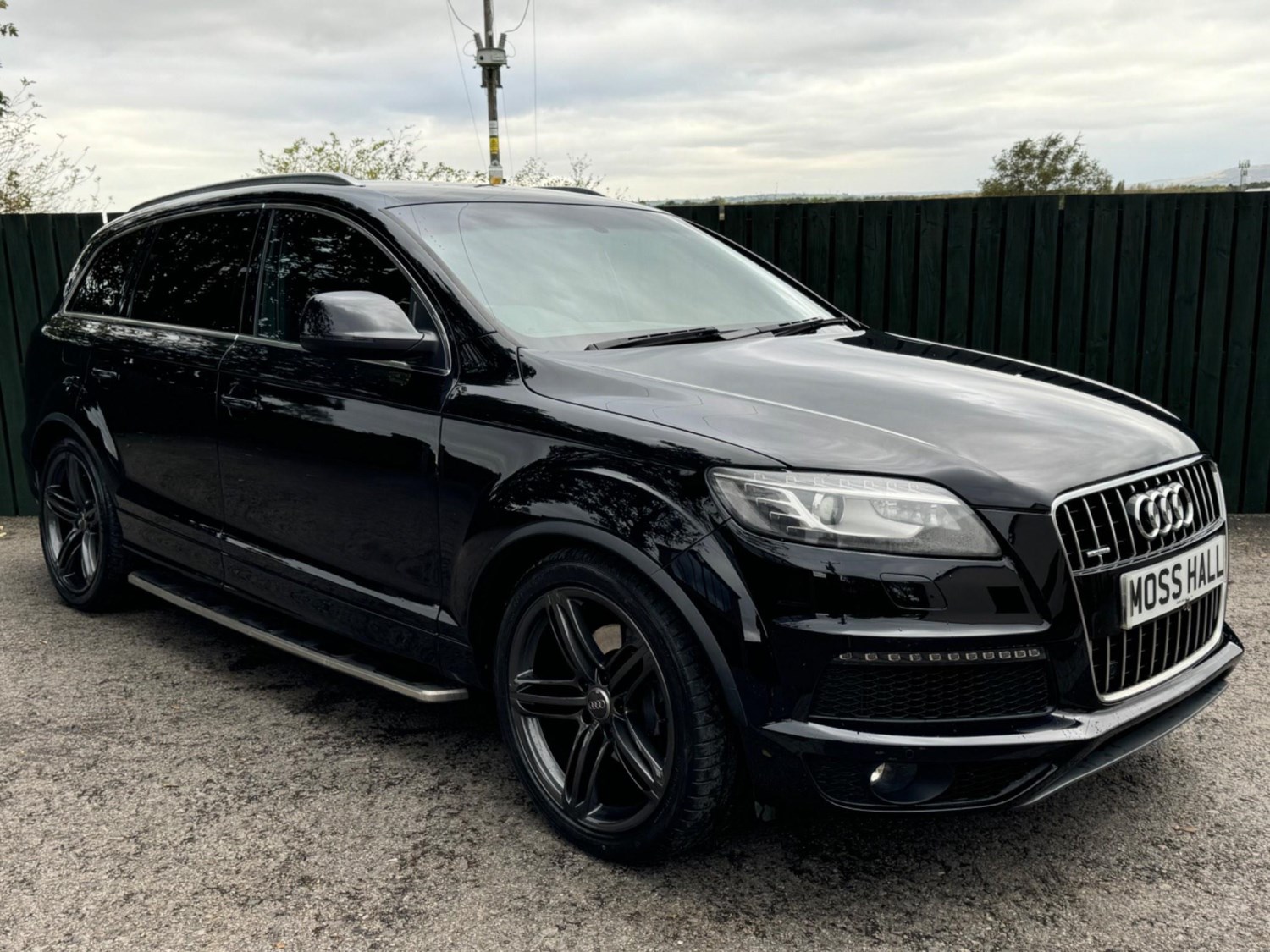 Audi Q7 Listing Image