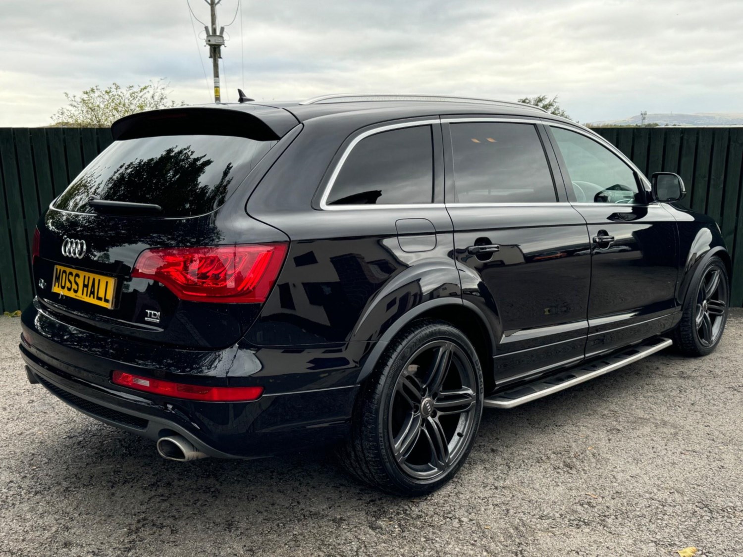 Audi Q7 Listing Image