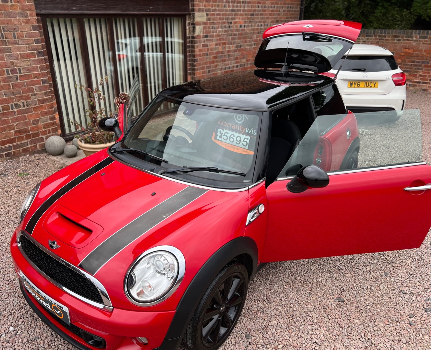 MINI Hatch Listing Image