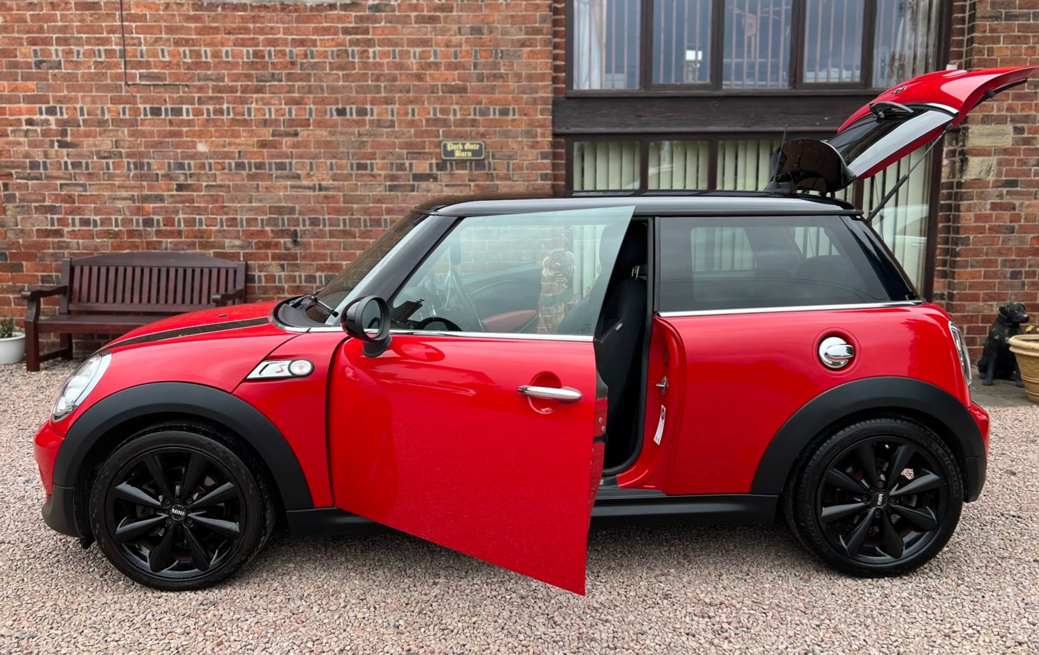 MINI Hatch Listing Image