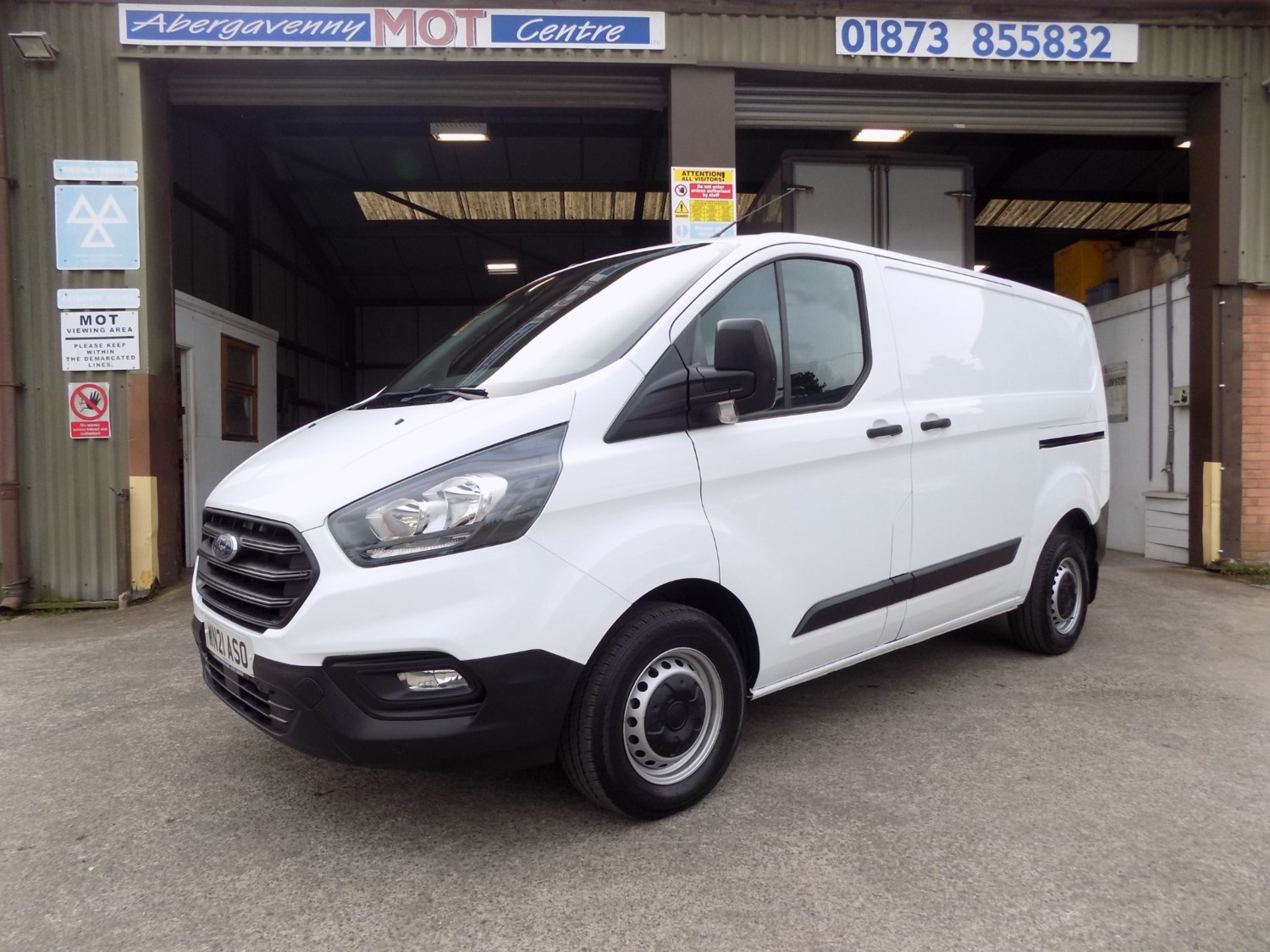 Ford Transit Custom Listing Image