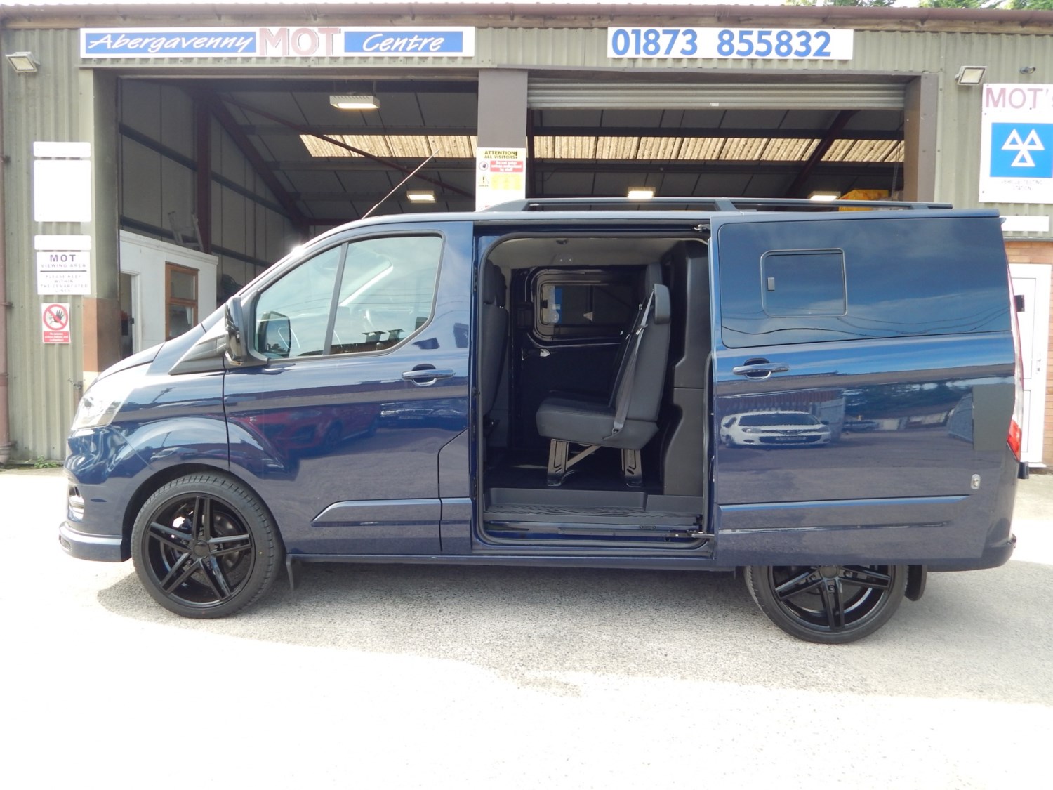 Ford Transit Custom Listing Image