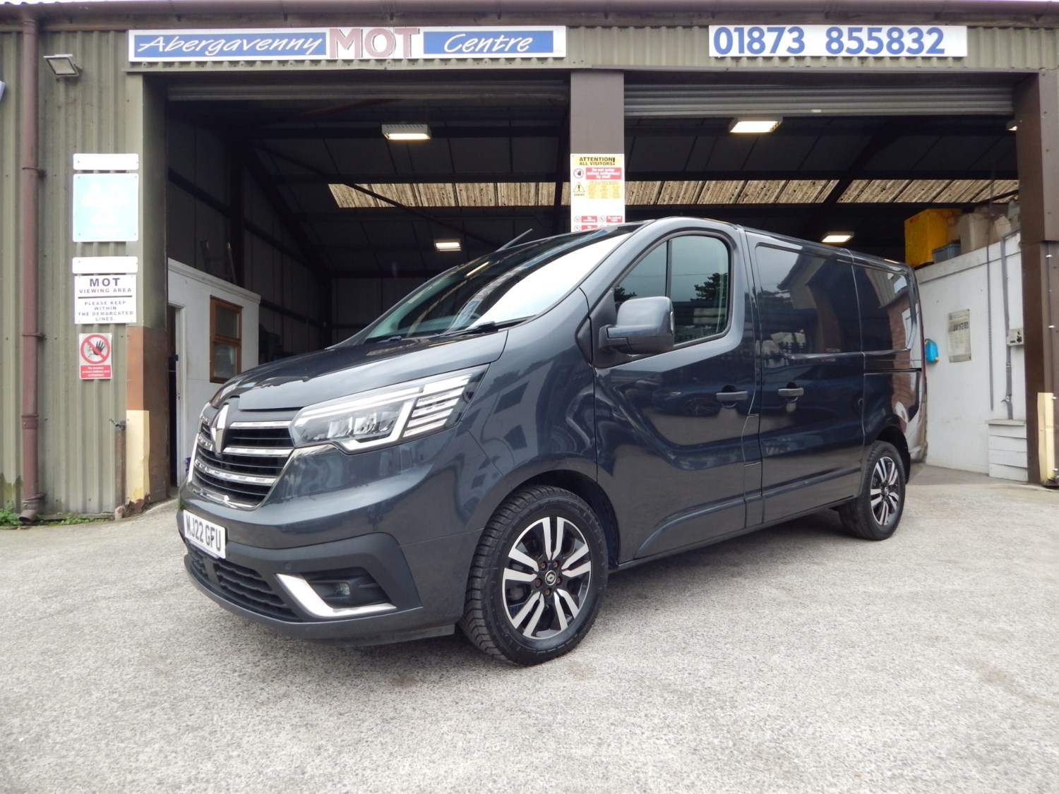 Renault Trafic Listing Image