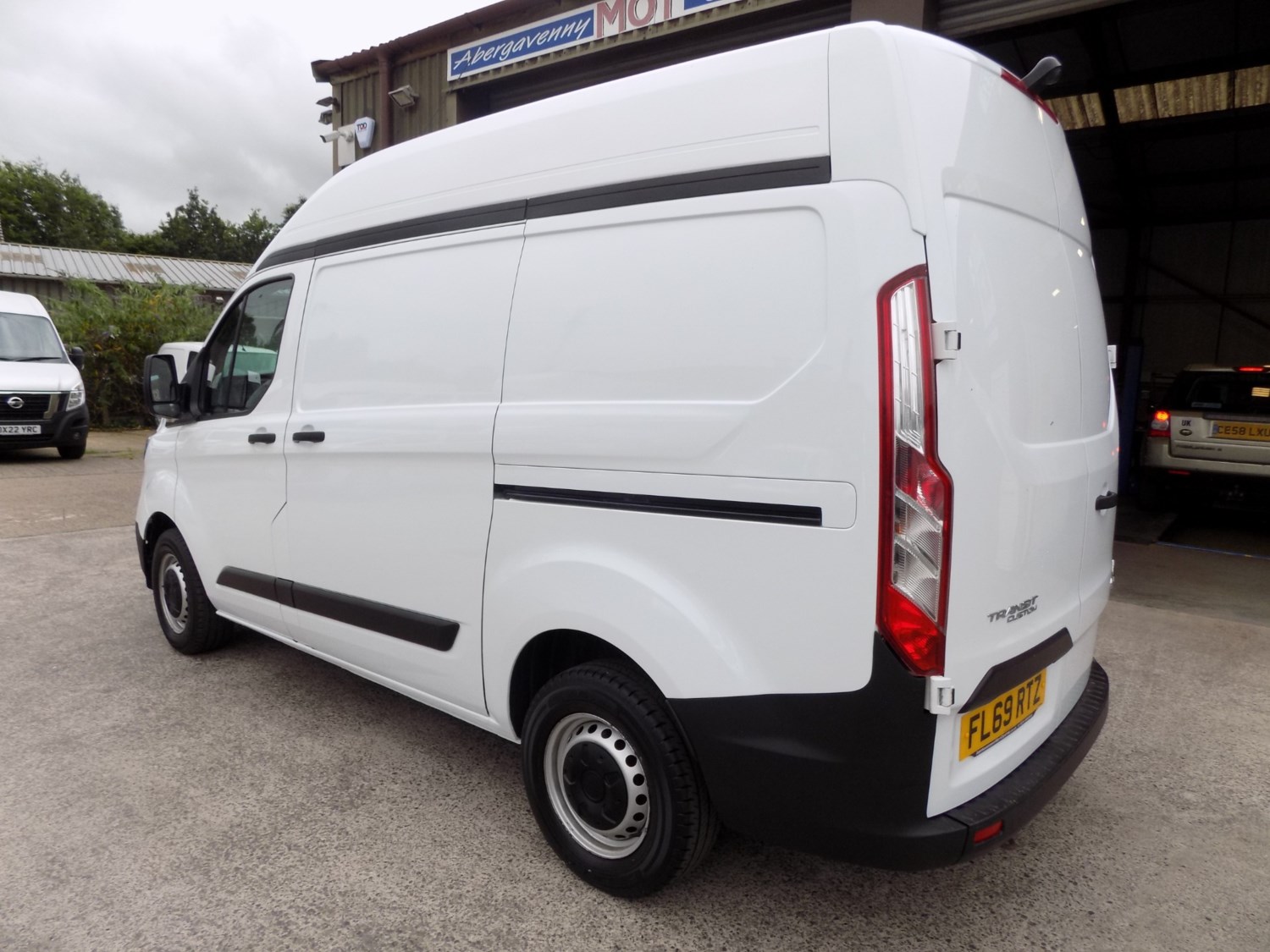 Ford Transit Custom Listing Image