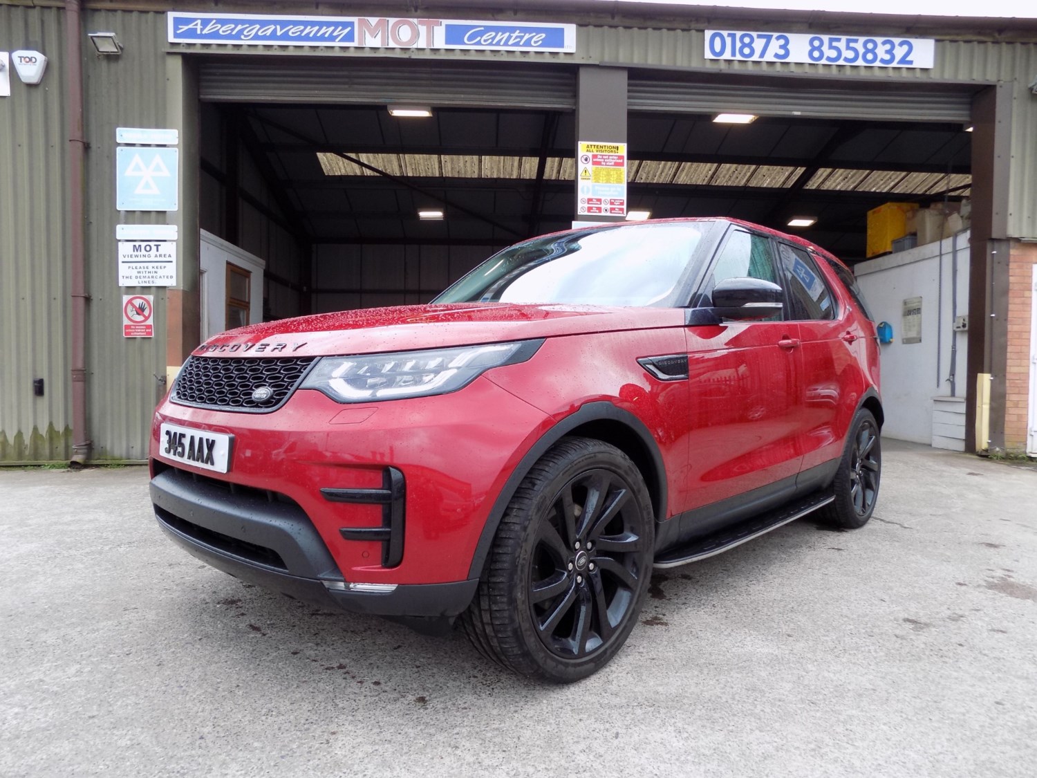 Land Rover Discovery Listing Image