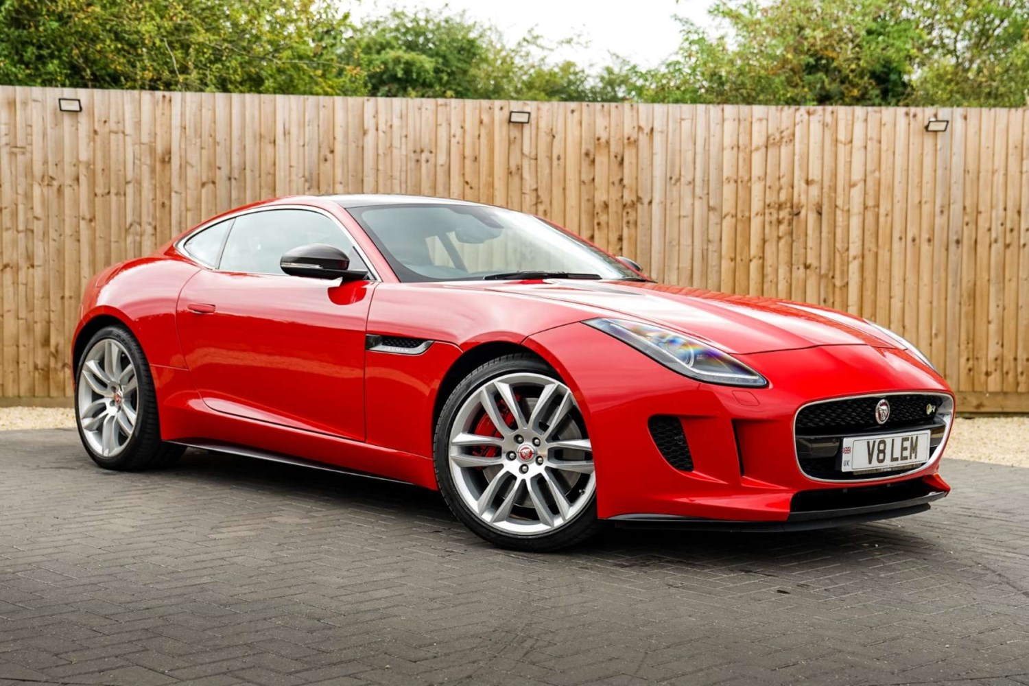 Jaguar F-Type Listing Image