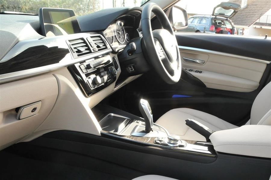 BMW 3 Series Listing Image