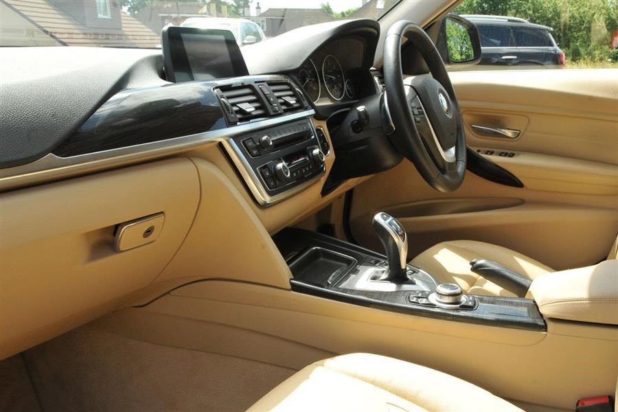 BMW 3 Series Listing Image