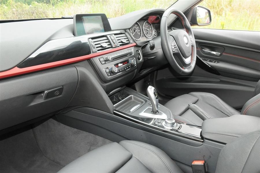 BMW 3 Series Listing Image