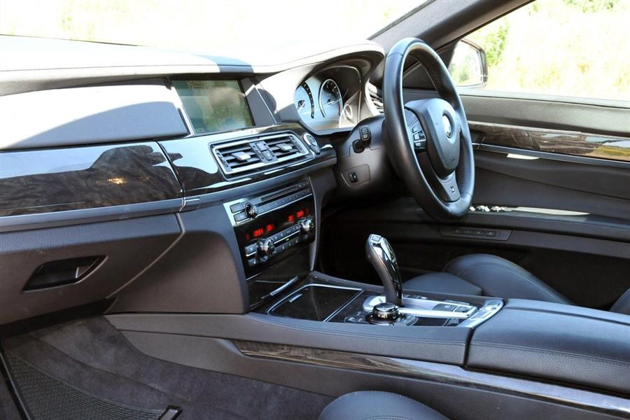 BMW 7 Series Listing Image