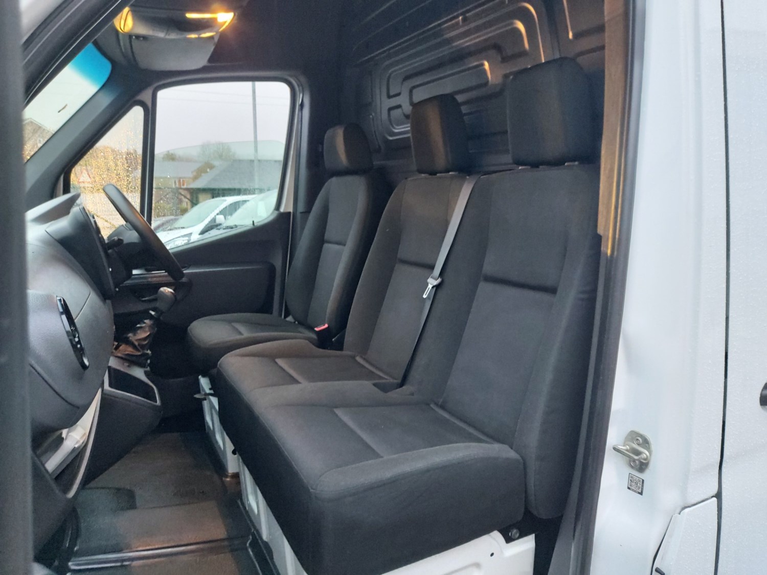 Mercedes-Benz Sprinter Listing Image