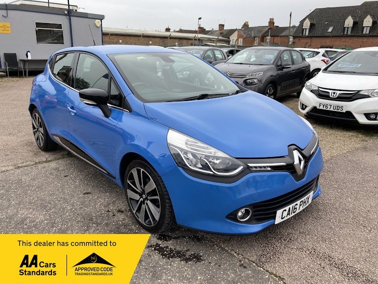 Renault Clio Listing Image