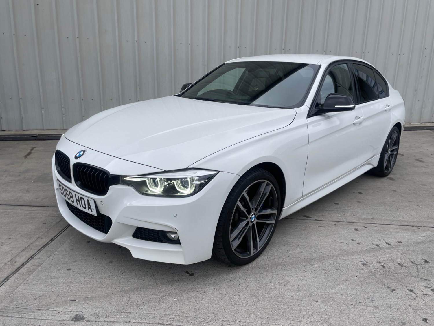 BMW 3 Series Listing Image