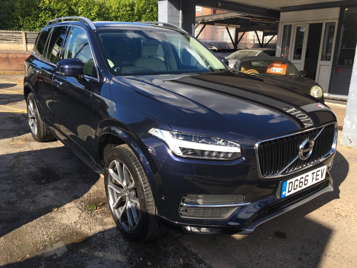 Volvo XC90 Listing Image