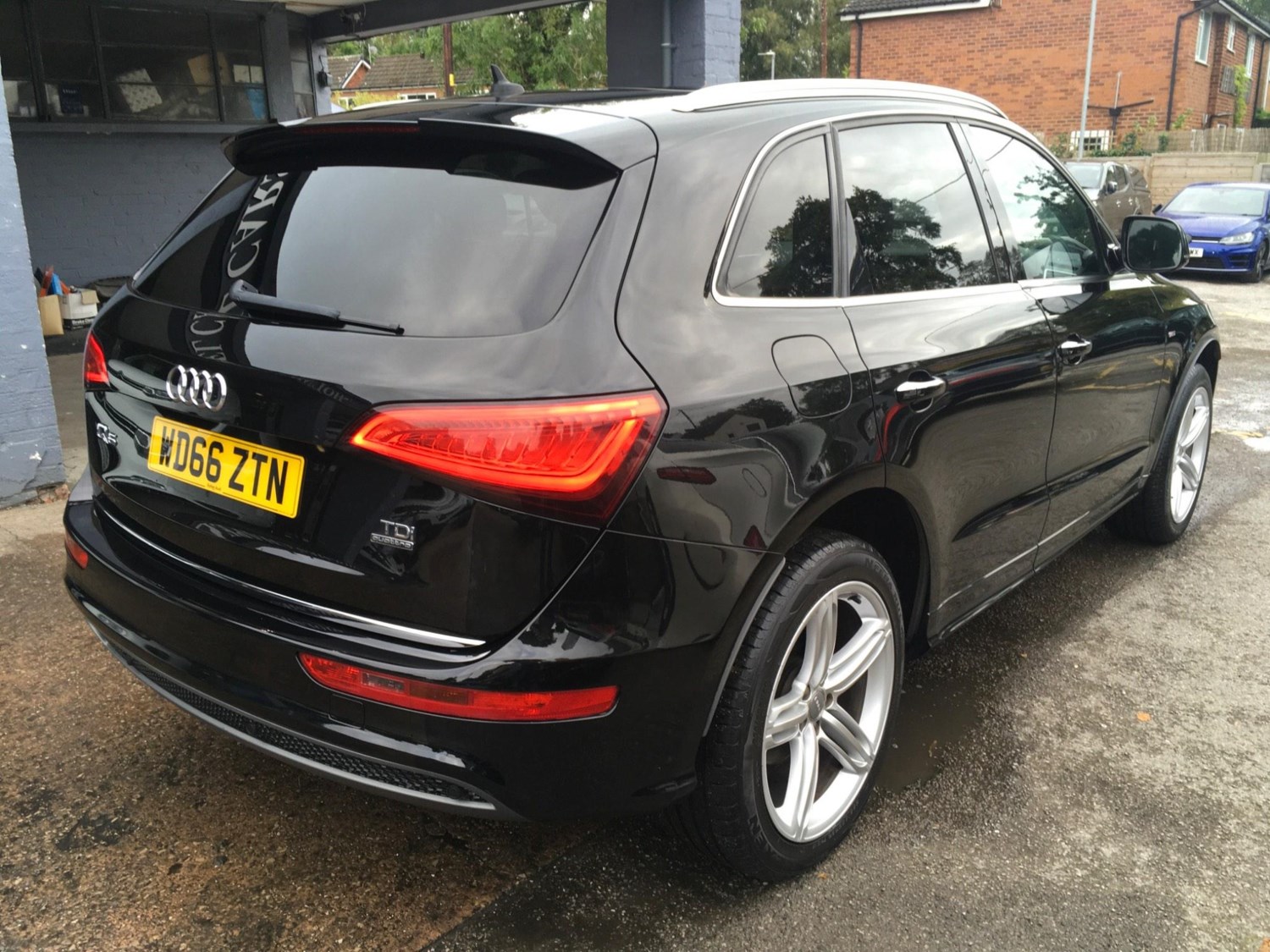 Audi Q5 Listing Image