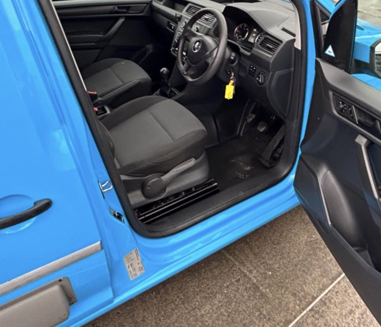 Volkswagen Caddy Maxi Listing Image