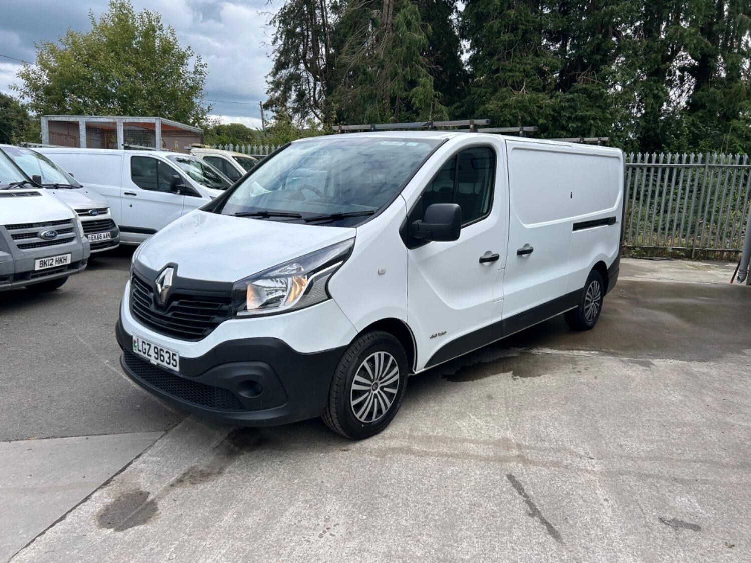 Renault Trafic Listing Image