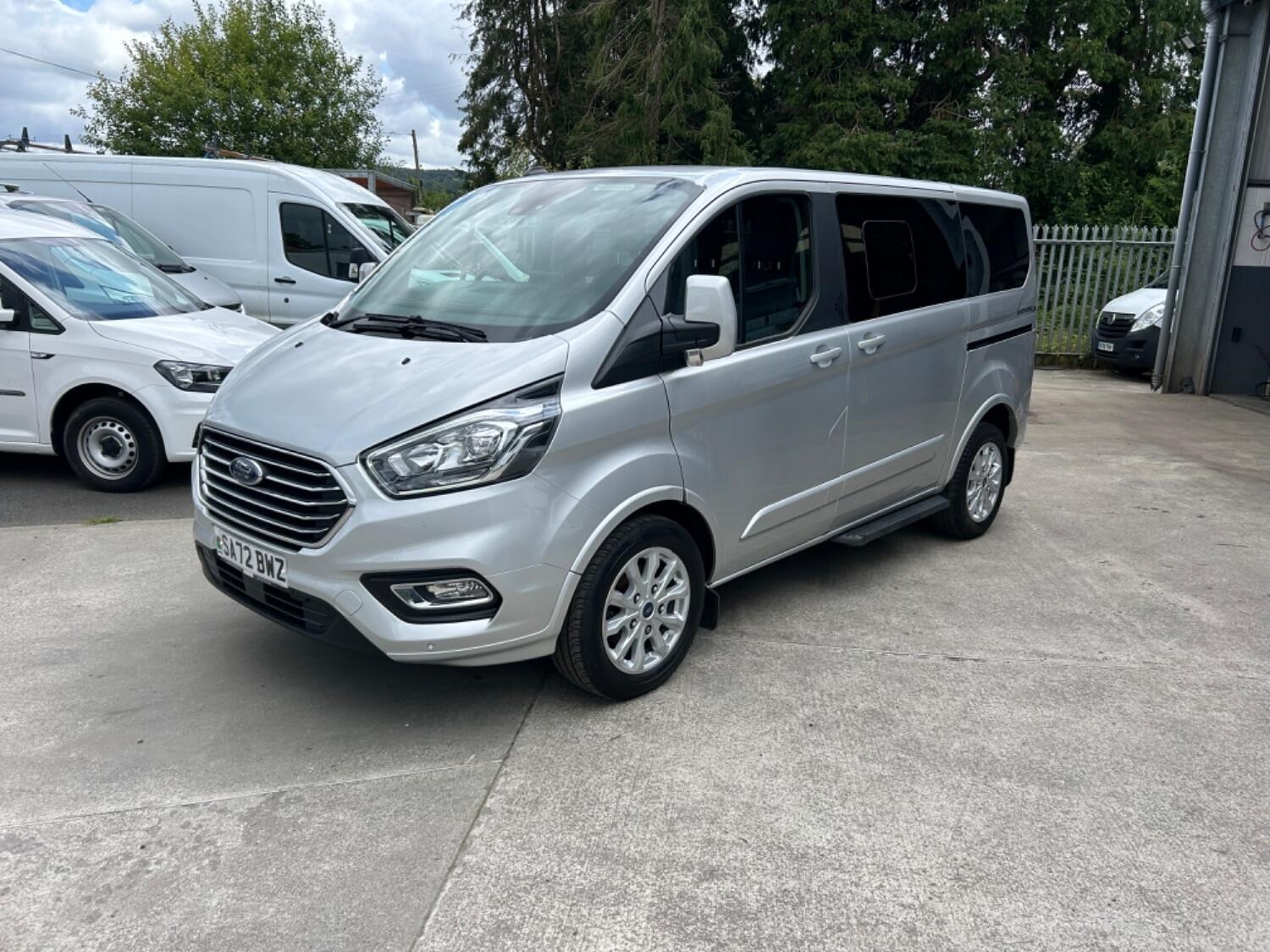 Ford Tourneo Custom Listing Image