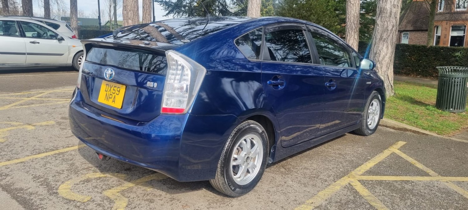 Toyota Prius Listing Image