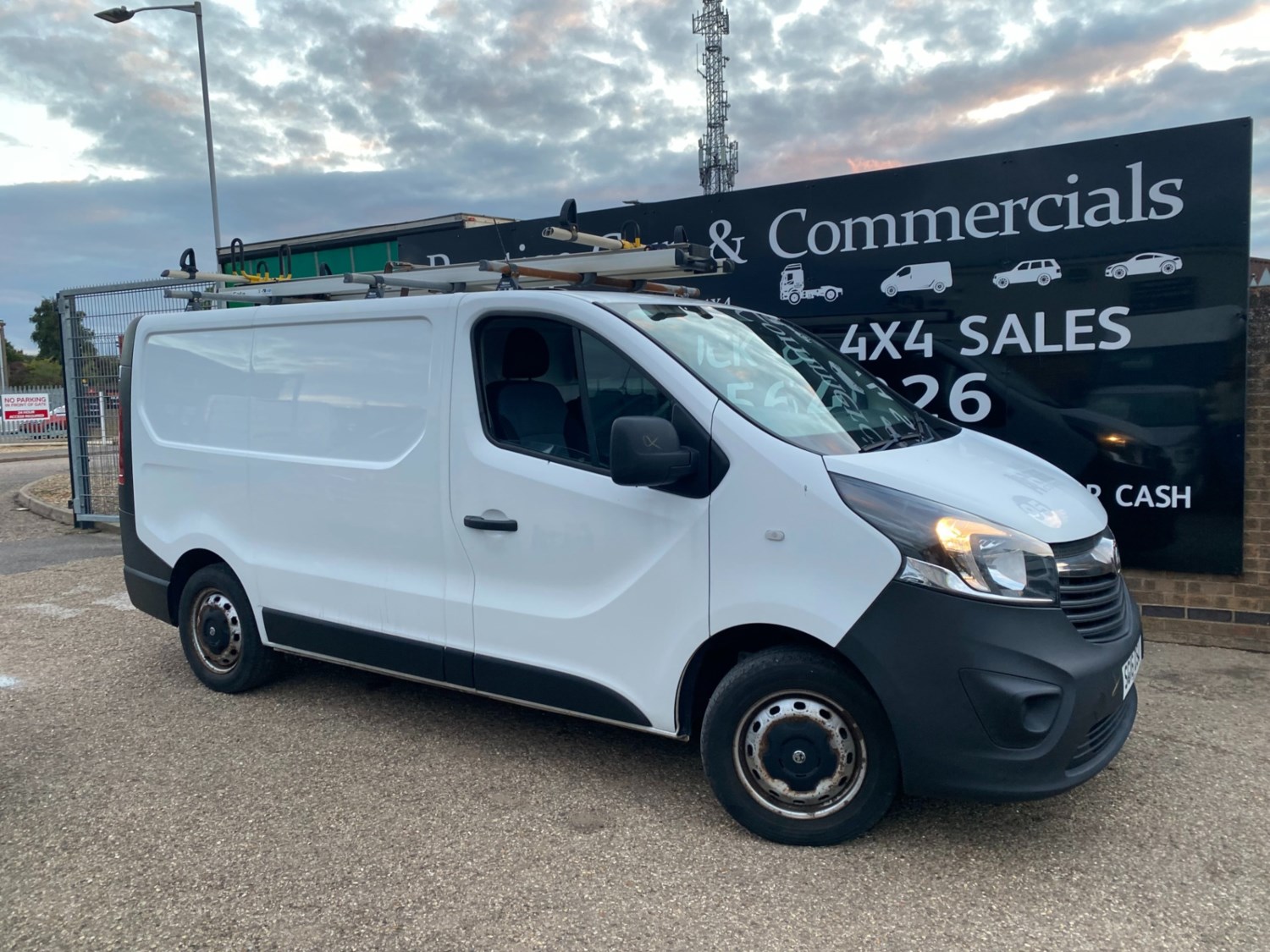 Vauxhall Vivaro Listing Image