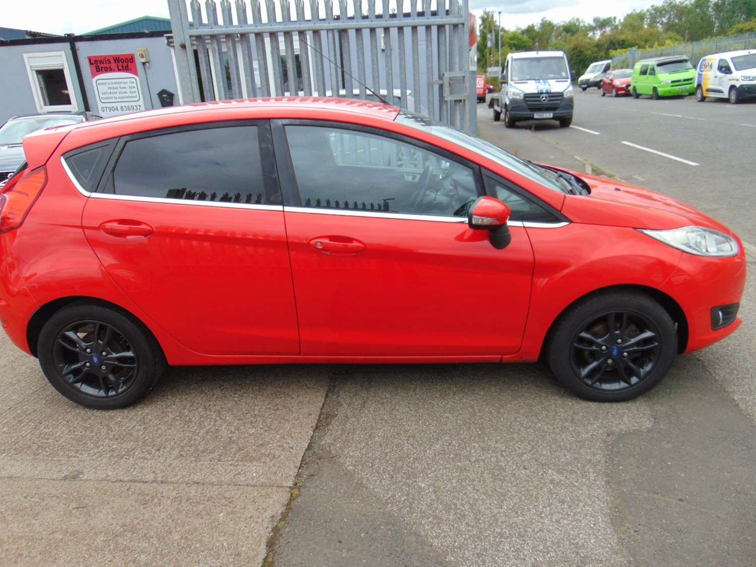 Ford Fiesta Listing Image