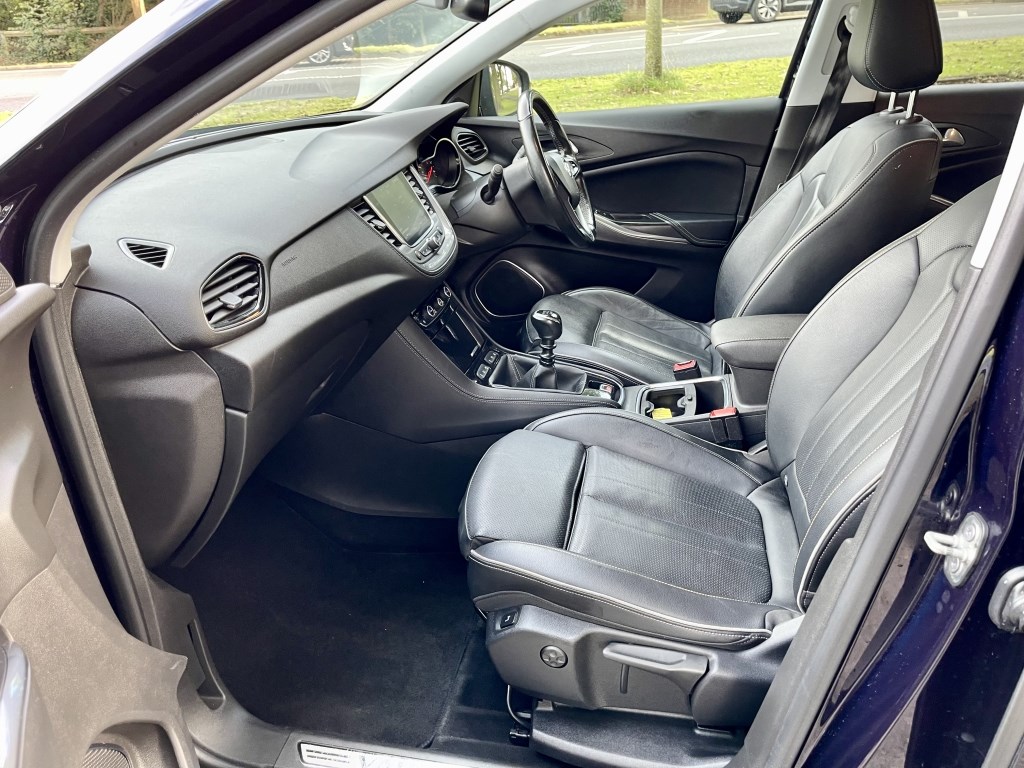 Vauxhall Grandland X Listing Image