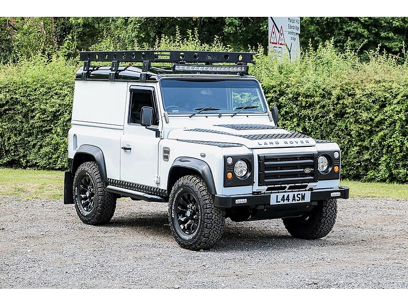 Land Rover Defender 90 Listing Image