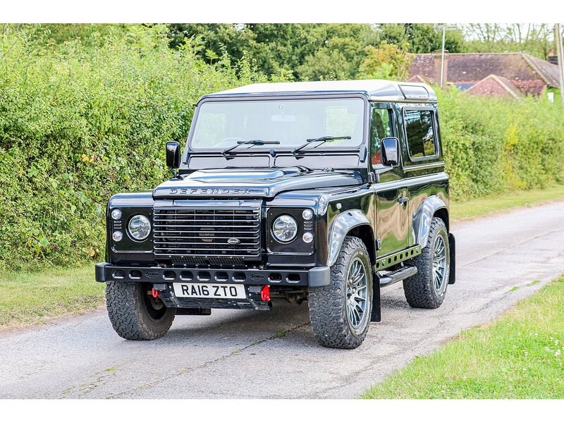 Land Rover Defender 90 Listing Image