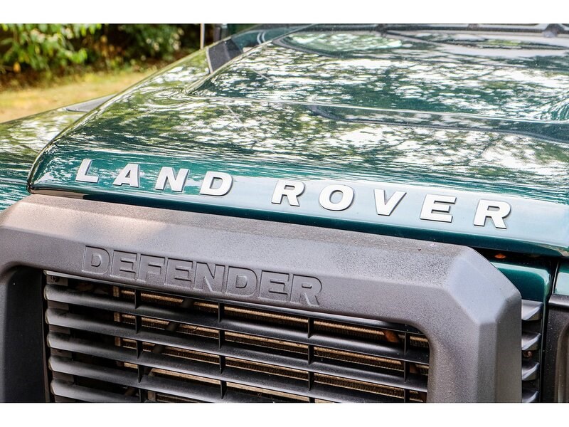 Land Rover Defender 90 Listing Image