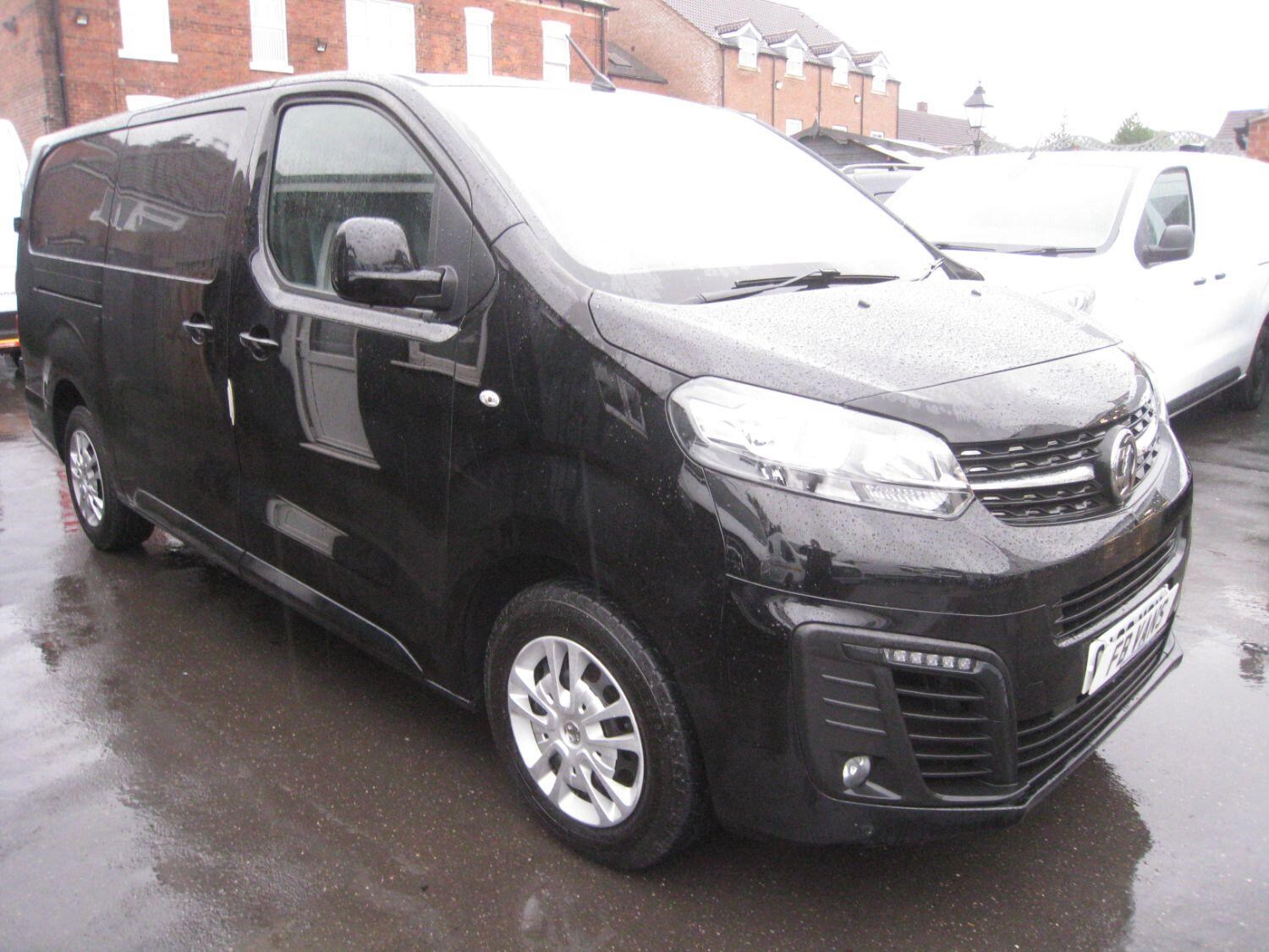 Vauxhall Vivaro Listing Image